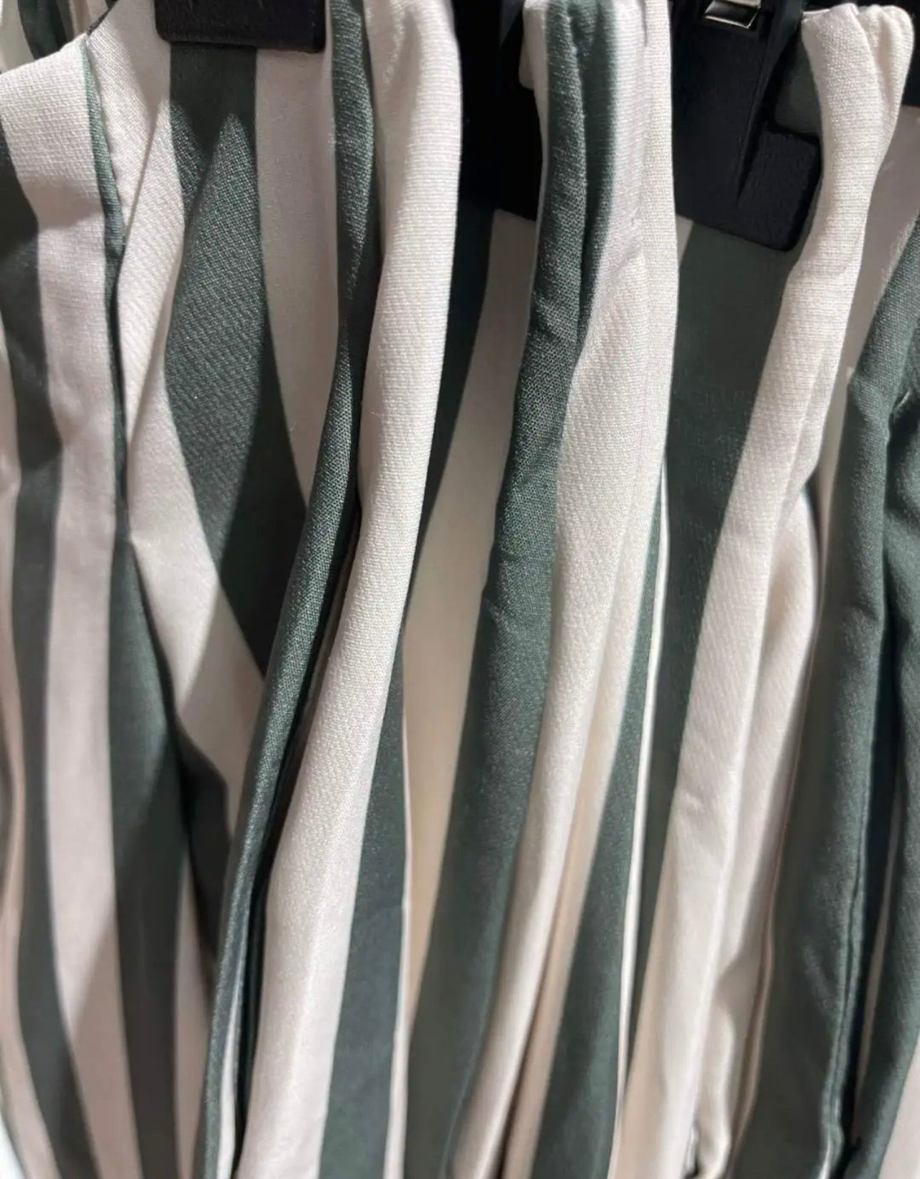 Pantalón Rayas Verticales Fluido