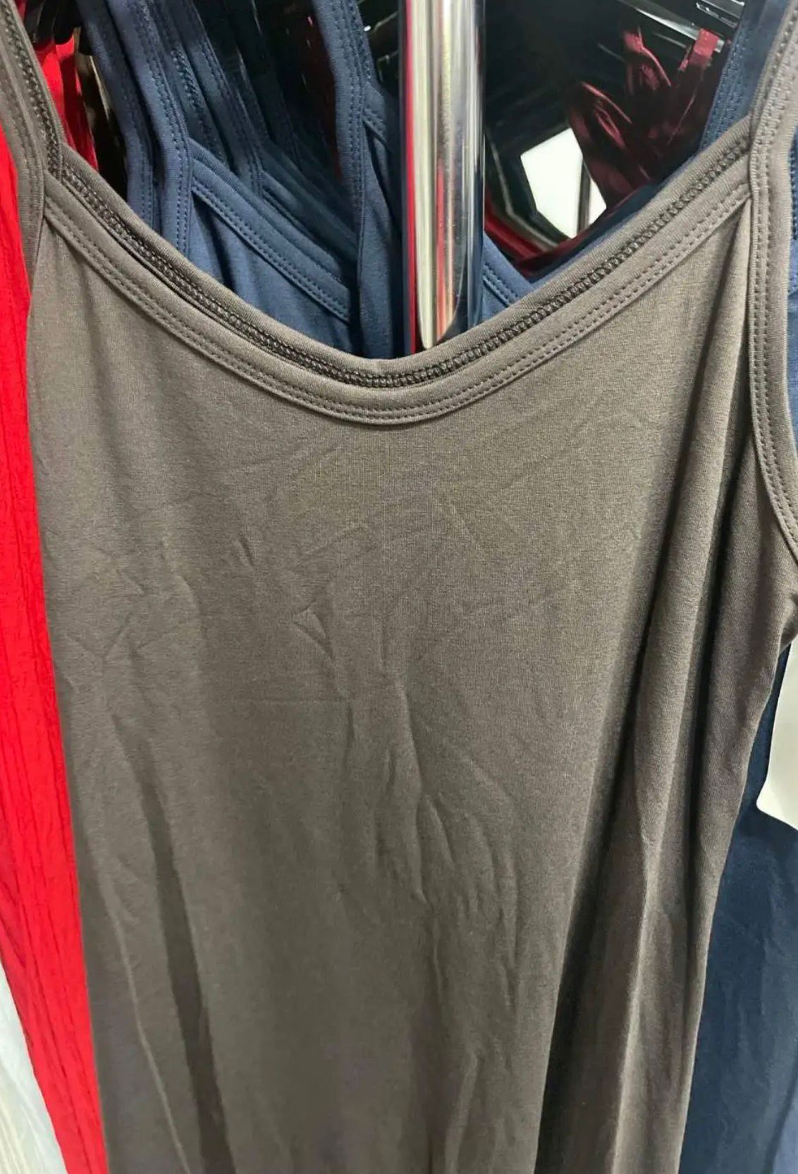 Vestido Lencero Asimétrico con Encaje