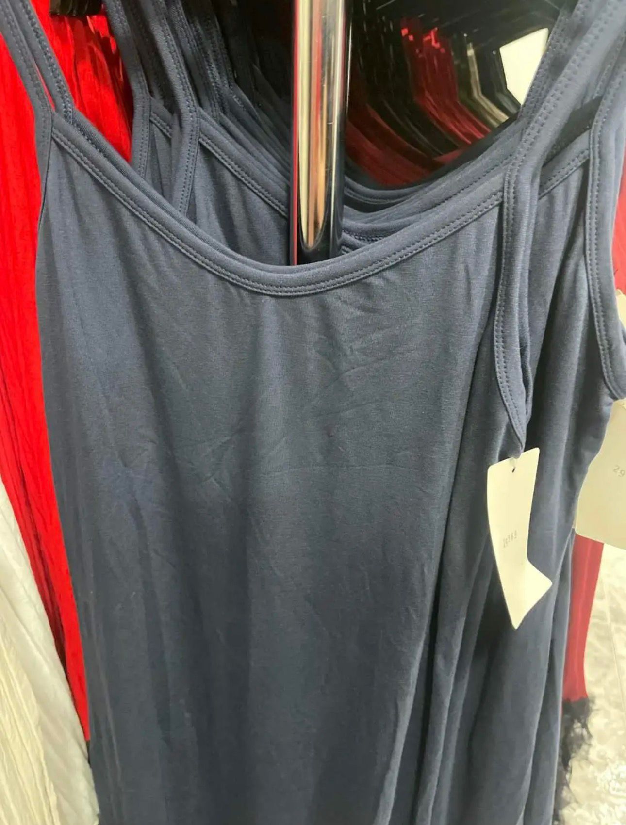 Vestido Lencero Asimétrico con Encaje