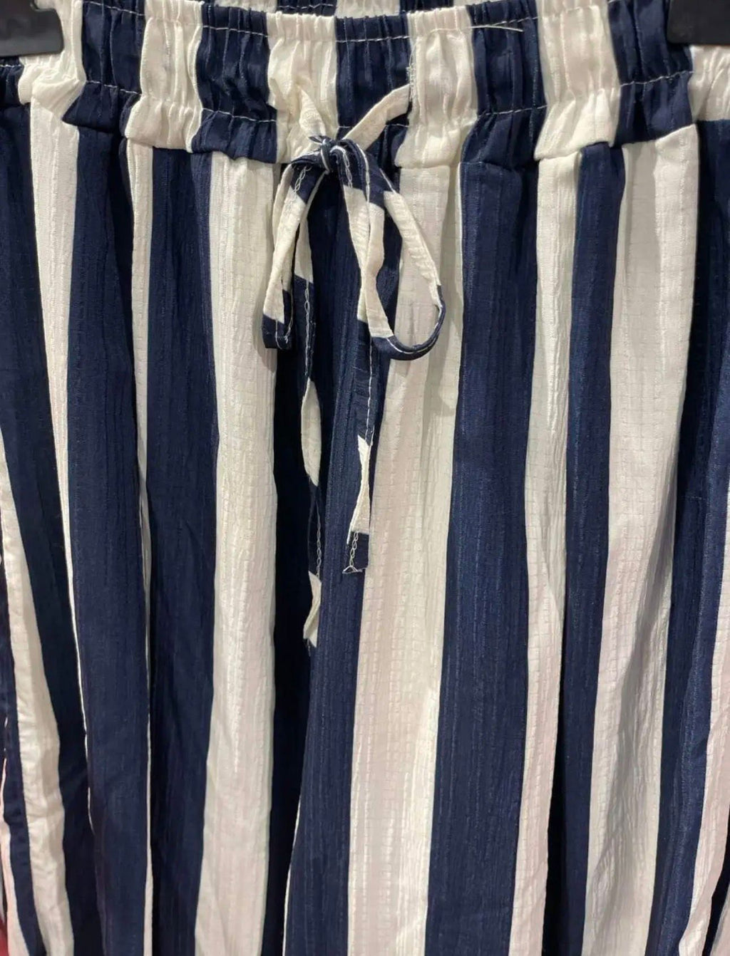 Pantalón Fluido de Rayas Verticales Pierna Ancha